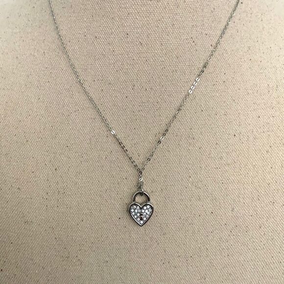 Lock My Heart Silver Tone Necklace - Made with Crystals from Swarovski - NWOT - Picture 3 of 9